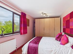 Bedroom- click for photo gallery